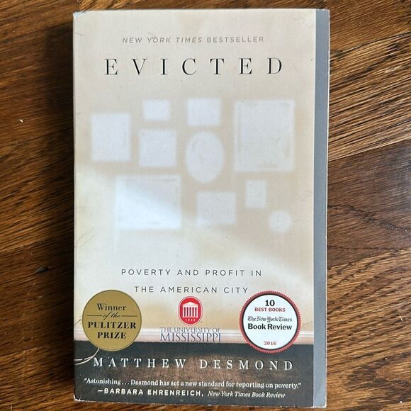 Evicted - Poverty and Profit in The American City by Matthew Desmond - Picture 1 of 5